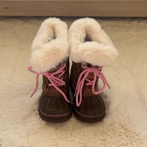 London Fog Toddler Winter Boots with Pink Laces Sz 7